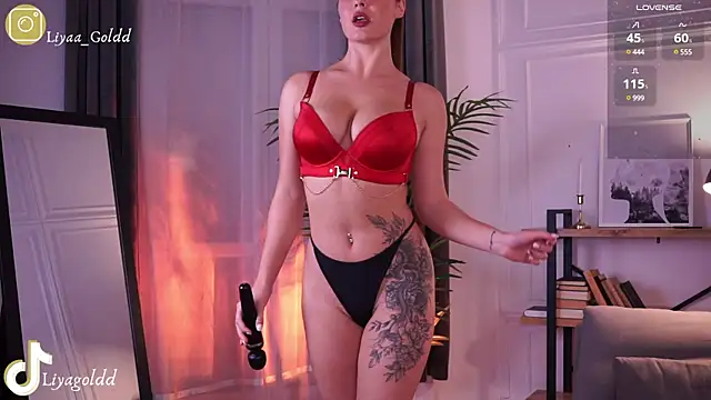 Snapshot of Liya_Gold_ chatting on 12-08-24, 02:19 Liya Gold online show from 12-08-24, 02:19