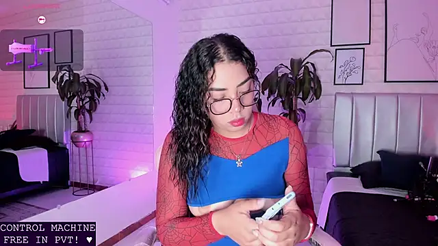 Lizzie-Evans online show from 05-28-26, 12:02