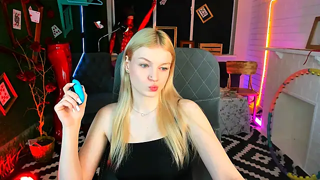 Snapshot of GraceGlamour chatting on 01-09-25, 05:34 GraceGlamour online show from 01-09-25, 05:34