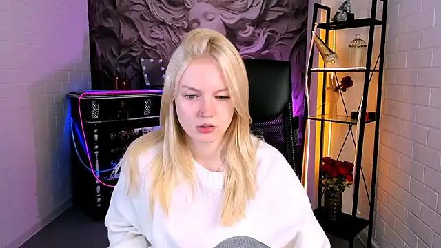 Snapshot of GraceGlamour chatting on 09-11-25, 05:07 GraceGlamour online show from 09-11-25, 05:07