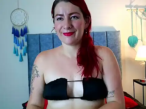 Snapshot of PamelaMK chatting on 09-30-25, 05:29 PamelaMK online show from 09-30-25, 05:29