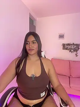 Snapshot of isabella_aristi03 chatting on 05-15-26, 03:35 isabella aristi03 online show from 05-15-26, 03:35