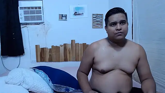 lucasandSofi online show from 06-21-26, 01:41