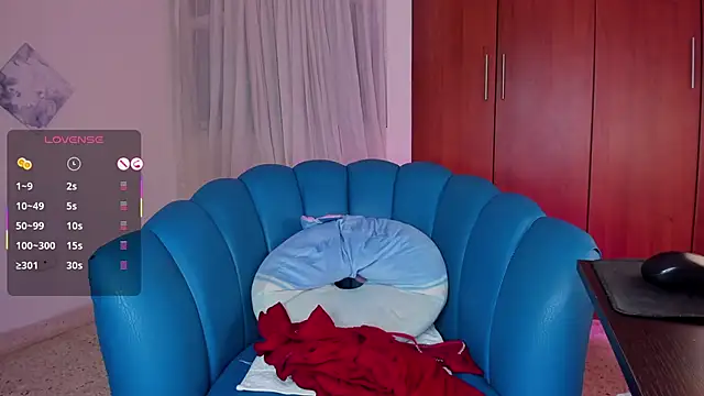 Julie Markk online show from 11-15-25, 07:43