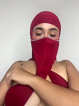 Julie Markk online show from 06-30-26, 07:48