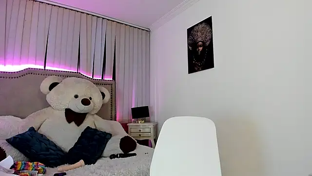 Valentina Se online show from 12-18-24, 09:25