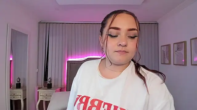 Valentina Se online show from 02-05-25, 09:36