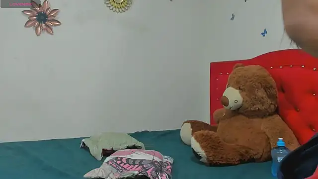 Snapshot of sharoncute1 chatting on 02-10-25, 07:47 sharoncute1 online show from 02-10-25, 07:47