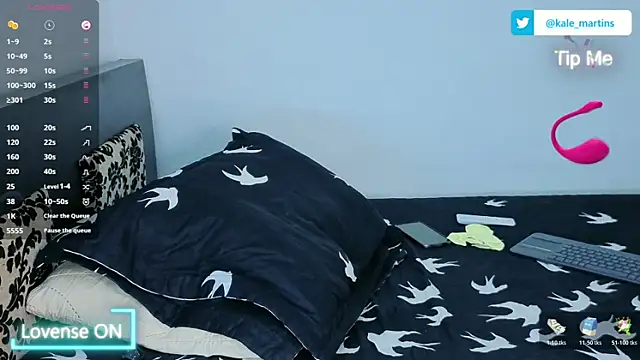 KALE 19 online show from 04-12-26, 03:33