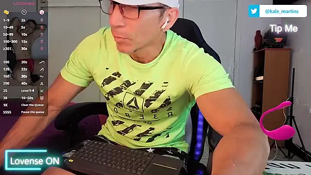 KALE 19 online show from 06-11-26, 02:00