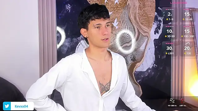 Snapshot of Alexx_tc chatting on 06-12-26, 02:21 Alexx tc online show from 06-12-26, 02:21