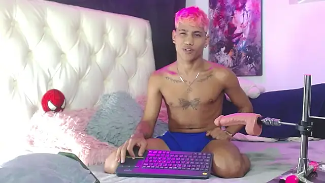 Snapshot of Sexys_Boys_Hot1 chatting on 02-06-25, 02:44 Sexys Boys Hot1 online show from 02-06-25, 02:44