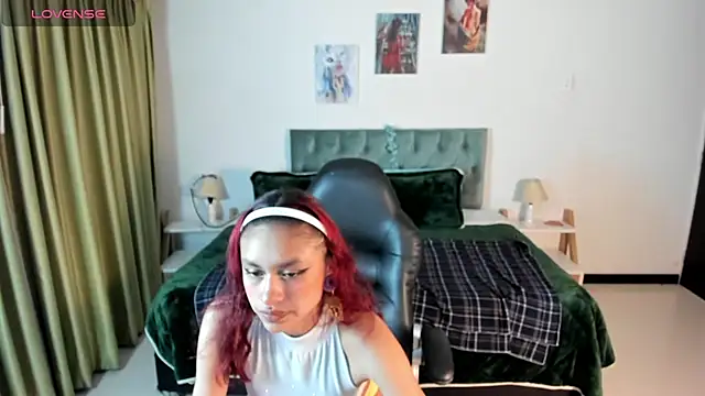 Snapshot of Kat_cute_ chatting on 03-05-25, 03:29 Kat cute online show from 03-05-25, 03:29
