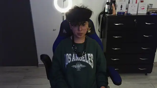 thomascooper7 online show from 02-13-25, 12:02