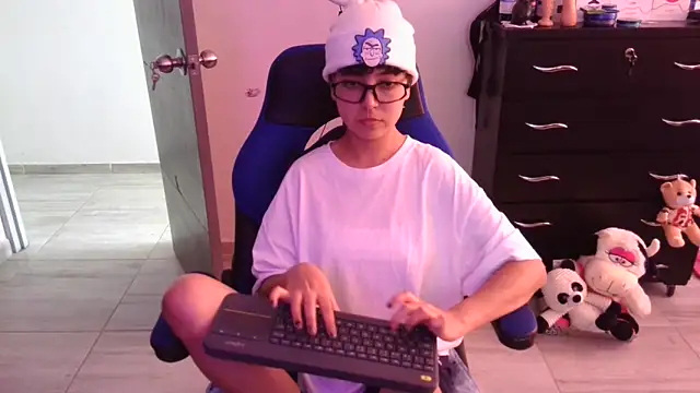 thomascooper7 online show from 11-20-25, 06:07