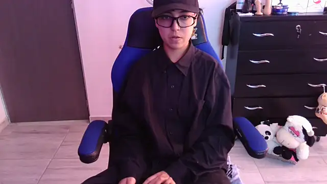 thomascooper7 online show from 11-29-25, 06:33