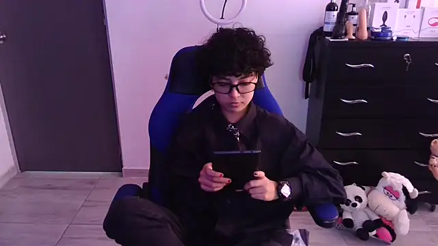 thomascooper7 online show from 02-14-26, 06:48