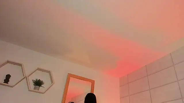 Snapshot of Christine_Laam chatting on 10-10-25, 12:04 Christine Laam online show from 10-10-25, 12:04