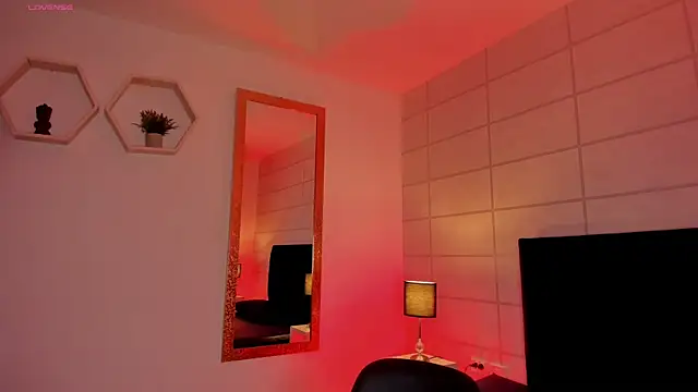 Snapshot of Christine_Laam chatting on 12-22-25, 12:02 Christine Laam online show from 12-22-25, 12:02