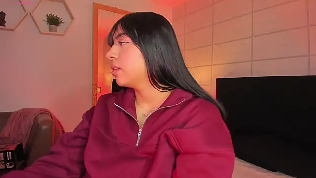 Snapshot of Christine_Laam chatting on 01-06-26, 11:58 Christine Laam online show from 01-06-26, 11:58