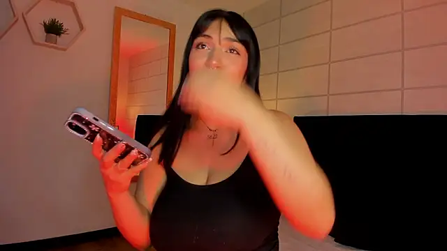 Snapshot of Christine_Laam chatting on 02-03-26, 12:21 Christine Laam online show from 02-03-26, 12:21