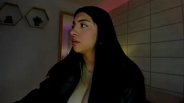 Snapshot of Christine_Laam chatting on 03-10-26, 11:59 Christine Laam online show from 03-10-26, 11:59