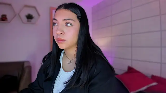 Snapshot of Christine_Laam chatting on 03-16-26, 11:58 Christine Laam online show from 03-16-26, 11:58