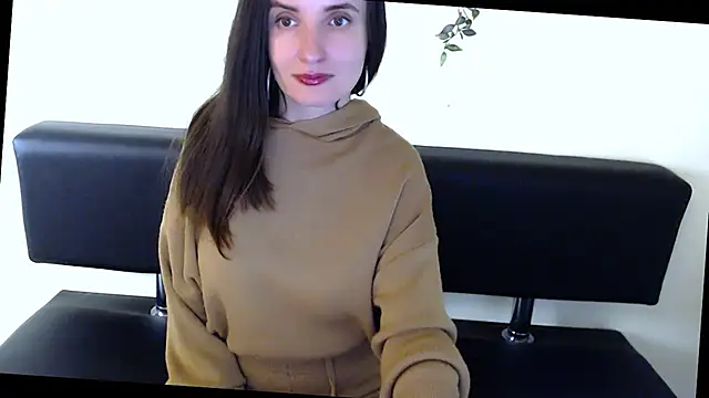 LaimaV  online show from 04-28-26, 10:26