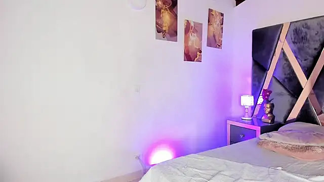 Milan ebony online show from 02-28-26, 01:01