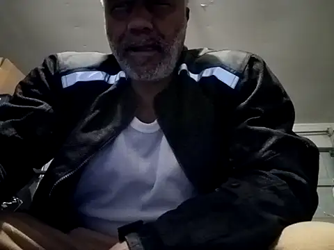 Snapshot of yasohw chatting on 01-31-25, 04:58 yasohw online show from 01-31-25, 04:58