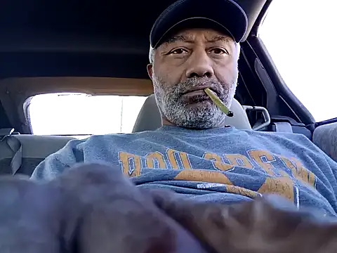 Snapshot of yasohw chatting on 01-31-25, 08:01 yasohw online show from 01-31-25, 08:01