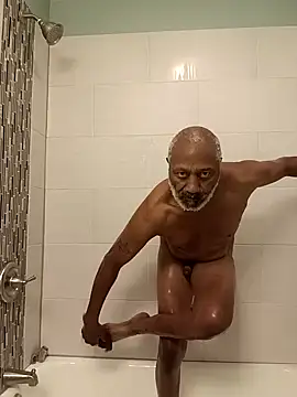 Snapshot of yasohw chatting on 09-22-25, 11:23 yasohw online show from 09-22-25, 11:23