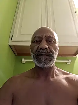 Snapshot of yasohw chatting on 11-24-25, 02:06 yasohw online show from 11-24-25, 02:06