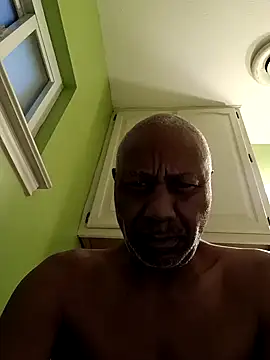 Snapshot of yasohw chatting on 11-30-25, 01:04 yasohw online show from 11-30-25, 01:04