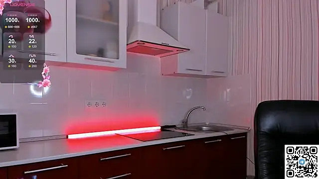 Snapshot of LivyyBossom chatting on 12-17-24, 05:58 LivyyBossom online show from 12-17-24, 05:58