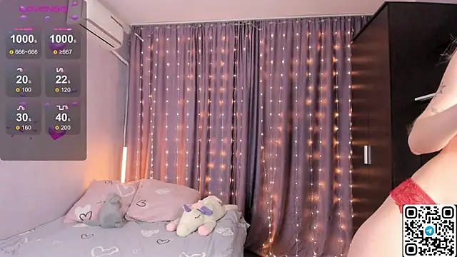 Snapshot of LivyyBossom chatting on 02-18-26, 05:31 LivyyBossom online show from 02-18-26, 05:31