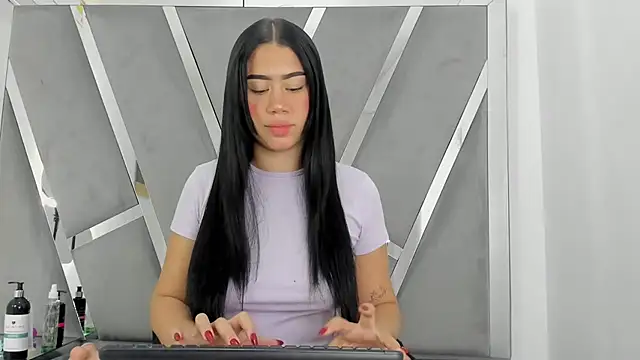 Sofia-candyht online show from 02-28-25, 03:15