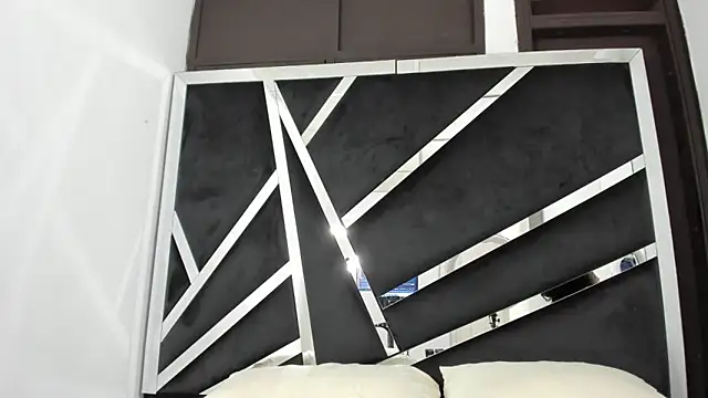 Sofia-candyht online show from 03-04-25, 09:11