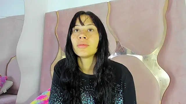 Sofia-candyht online show from 06-30-26, 08:32