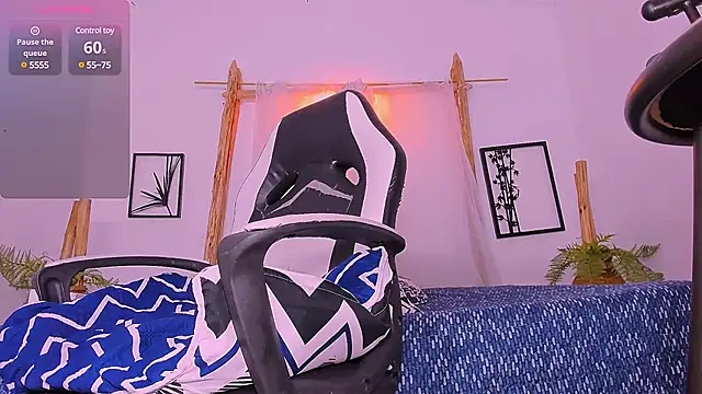 Snapshot of Ian_Cooper_ chatting on 12-05-24, 01:36 Ian Cooper online show from 12-05-24, 01:36