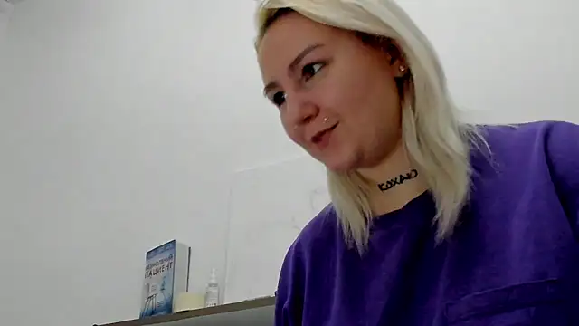 Snapshot of Debbie_Taylor chatting on 02-13-25, 08:55 Debbie Taylor online show from 02-13-25, 08:55