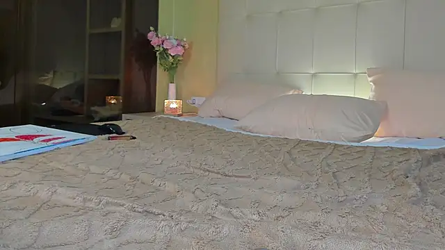 Snapshot of Debbie_Taylor chatting on 01-11-26, 05:29 Debbie Taylor online show from 01-11-26, 05:29