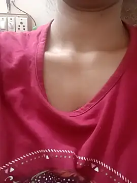 Snapshot of Rajni-Mehra chatting on 03-21-25, 03:12 Rajni-Mehra online show from 03-21-25, 03:12