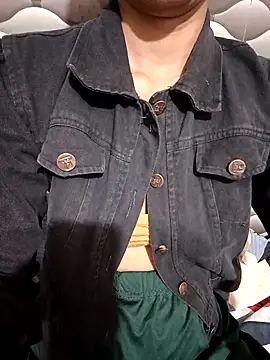 Snapshot of Rajni-Mehra chatting on 11-21-25, 05:28 Rajni-Mehra online show from 11-21-25, 05:28