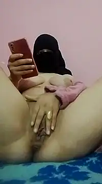 Snapshot of sofia_soso chatting on 02-19-25, 12:22 sofia soso online show from 02-19-25, 12:22