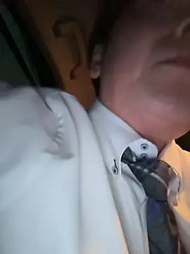 Snapshot of SaneService9 chatting on 03-03-26, 07:31 SaneService9 online show from 03-03-26, 07:31