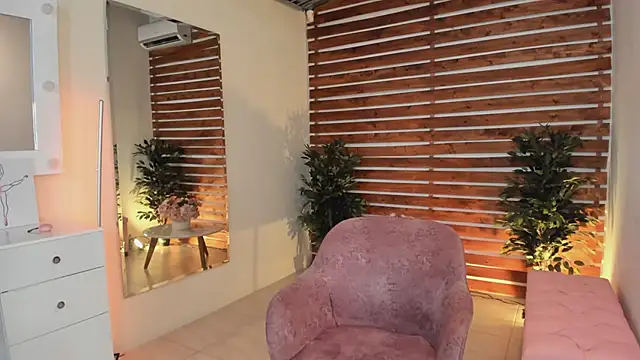 Sapphire Venuss online show from 03-06-25, 10:47