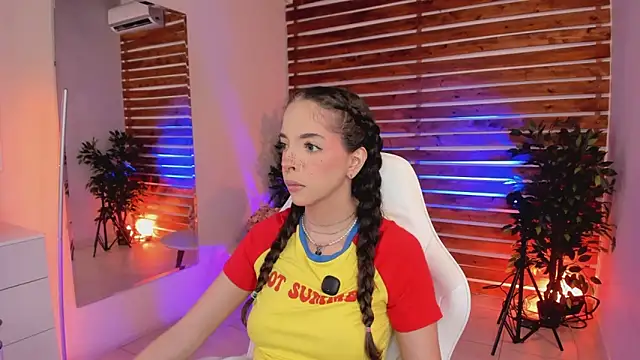 Sapphire Venuss online show from 04-30-26, 02:07