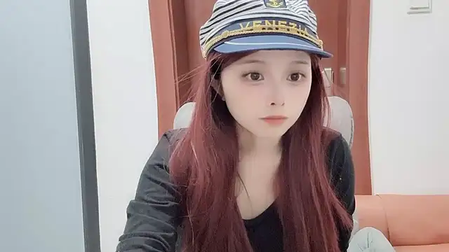 Snapshot of QQ88-99 chatting on 11-12-25, 12:27 QQ88-99 online show from 11-12-25, 12:27