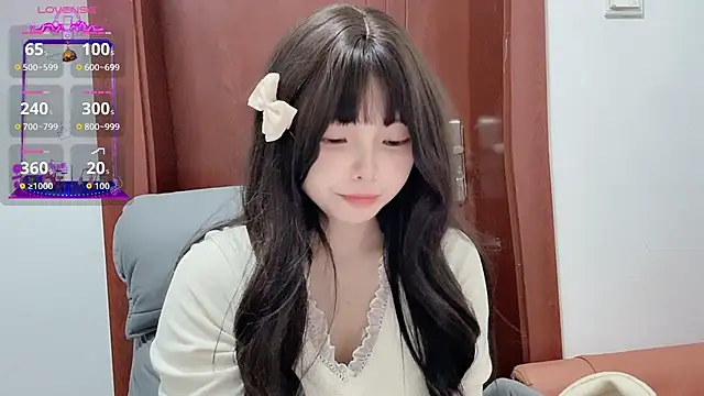 Snapshot of QQ88-99 chatting on 11-27-25, 09:44 QQ88-99 online show from 11-27-25, 09:44